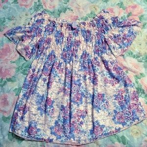 New without tags,lace top.